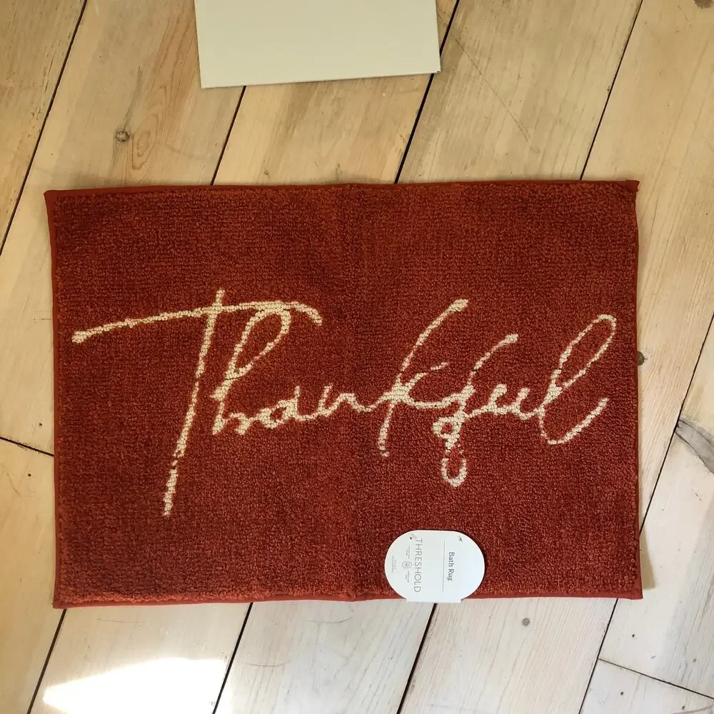 Threshold NWT Thankful Bath Rug Rust 17